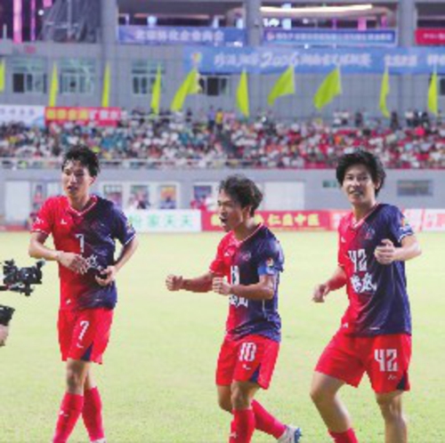 队长吴晓巍劲射建功，为球队扩大领先优势